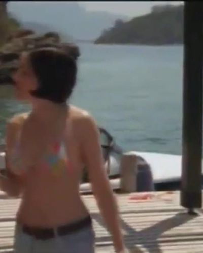 Idil Uner seksi ifşa fotoğrafı 86 — Club Der Traume: Turkei - Marmaris (2003)