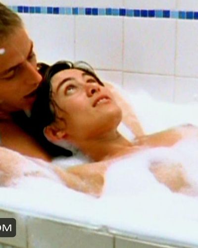 Idil Uner seksi ifşa fotoğrafı 89 — Verliebte Jungs (2001)