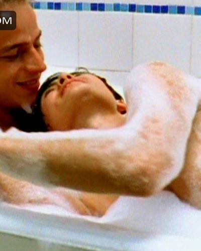 Idil Uner seksi ifşa fotoğrafı 91 — Verliebte Jungs (2001)
