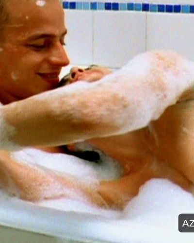 Idil Uner seksi ifşa fotoğrafı 93 — Verliebte Jungs (2001)
