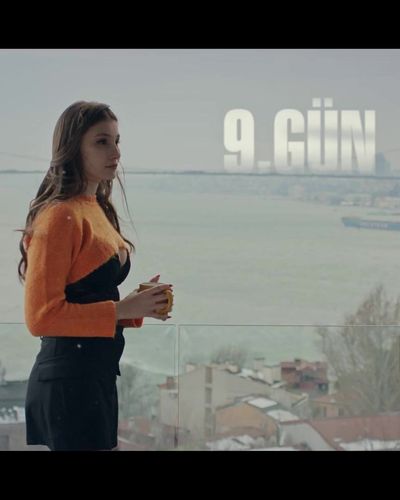 İlayda Akdoğan seksi ifşa fotoğrafı 30 — Kötü Bir Adamın 10 Günü (2023)