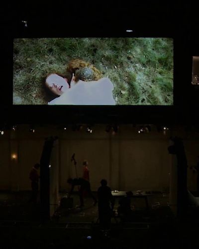 İlknur Bahadır seksi ifşa fotoğrafı 3 — Orlando Stage Play (2020)