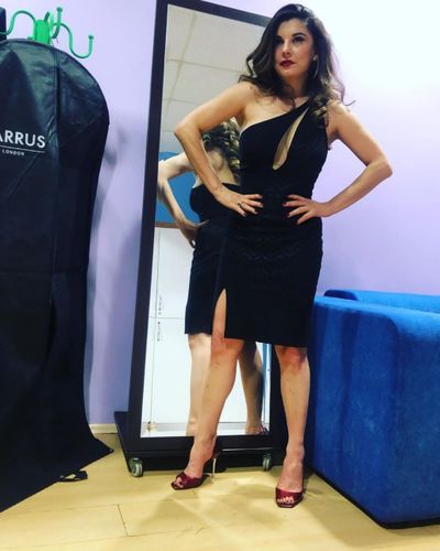 İrem Altuğ seksi ifşa fotoğrafı 13