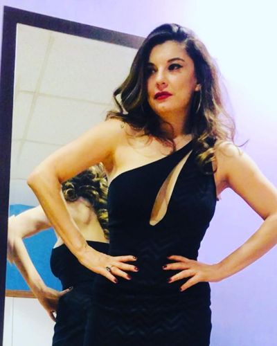 İrem Altuğ seksi ifşa fotoğrafı 20
