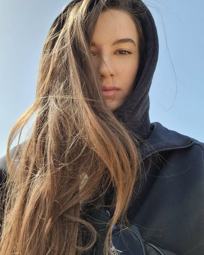 Leyla Lydia Tuğutlu seksi ifşa fotoğrafı 19