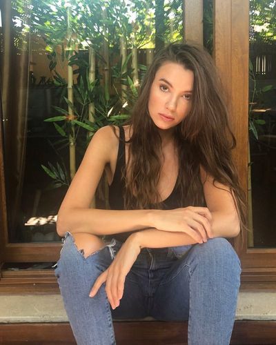Leyla Lydia Tuğutlu seksi ifşa fotoğrafı 32