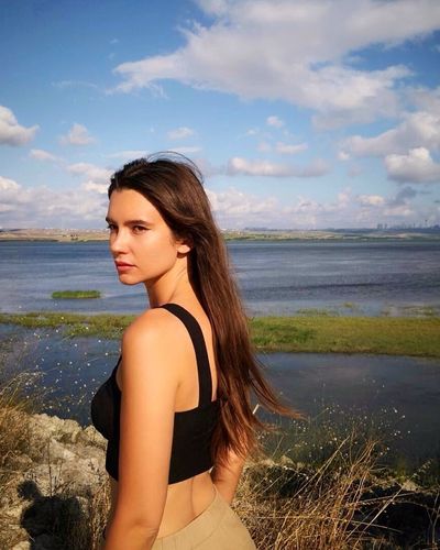 Leyla Lydia Tuğutlu seksi ifşa fotoğrafı 52