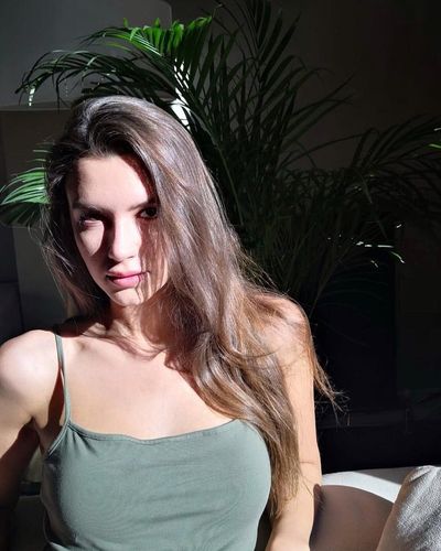 Leyla Lydia Tuğutlu seksi ifşa fotoğrafı 78