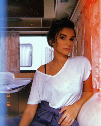 Leyla Lydia Tuğutlu seksi ifşa fotoğrafı 83