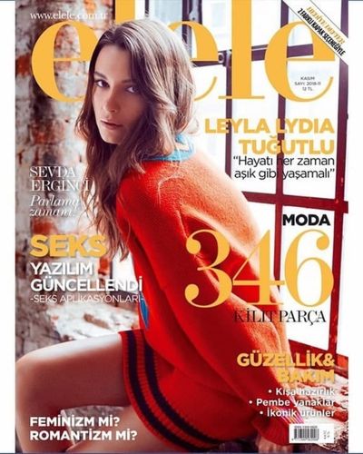 Leyla Lydia Tuğutlu seksi ifşa fotoğrafı 90