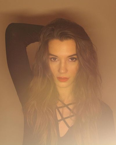 Leyla Lydia Tuğutlu seksi ifşa fotoğrafı 91