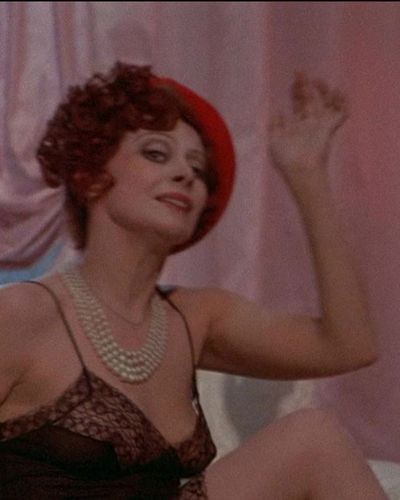 Magali Noel seksi ifşa fotoğrafı 28 — Amarcord (1973)