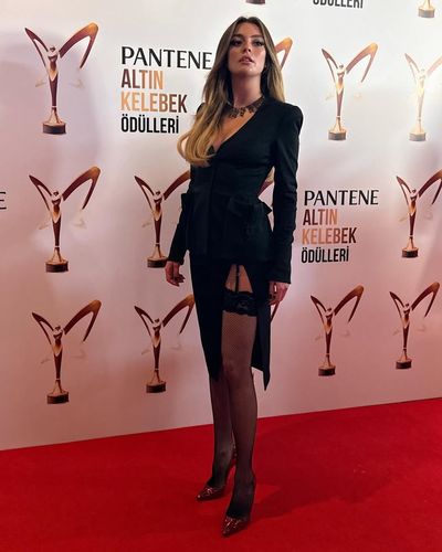 Melis Sezen seksi ifşa fotoğrafı 176