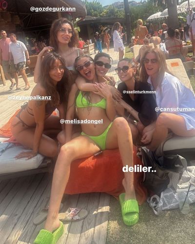 Melisa Döngel seksi ifşa fotoğrafı 402