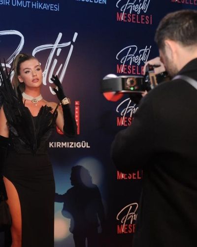 Melisa Döngel seksi ifşa fotoğrafı 514