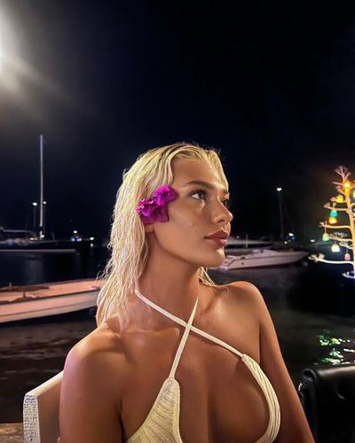 Melisa Döngel seksi ifşa fotoğrafı 585