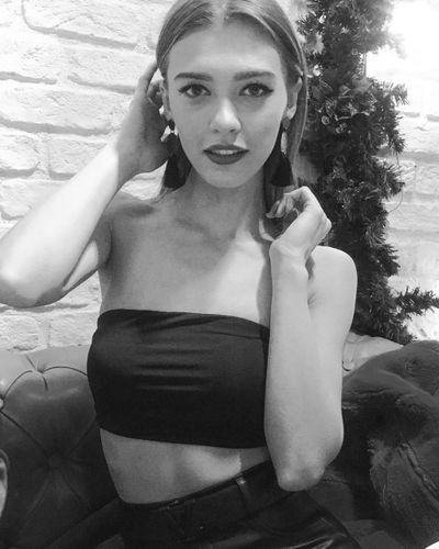 Melisa Döngel seksi ifşa fotoğrafı 983