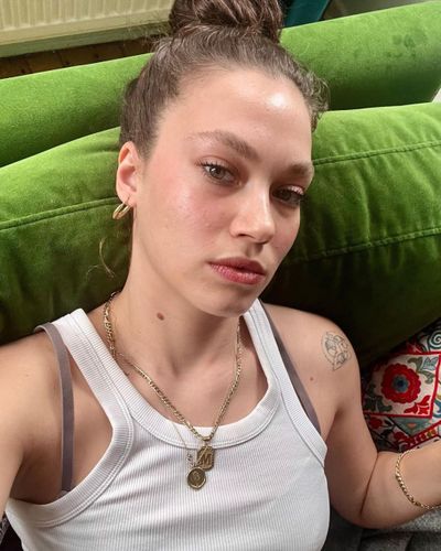 Melisa Şenolsun seksi ifşa fotoğrafı 109