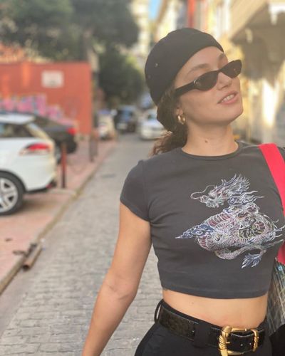 Melisa Şenolsun seksi ifşa fotoğrafı 216