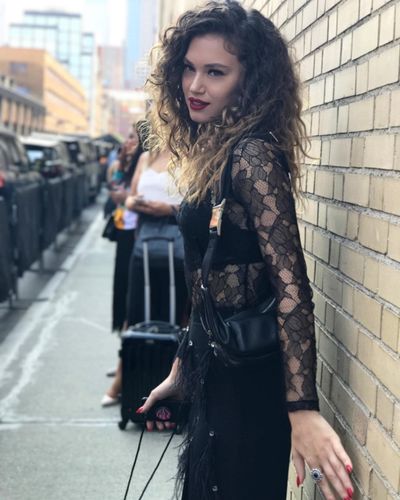 Melisa Şenolsun seksi ifşa fotoğrafı 333
