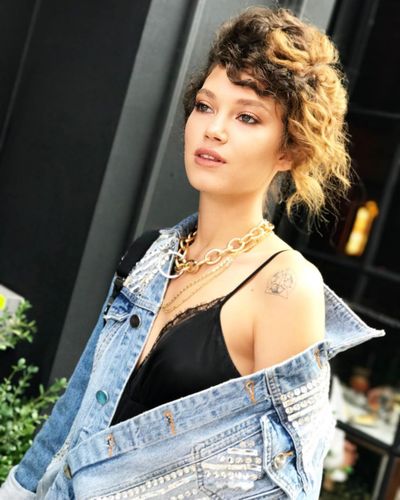 Melisa Şenolsun seksi ifşa fotoğrafı 334