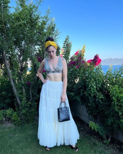 Melisa Şenolsun seksi ifşa fotoğrafı 55