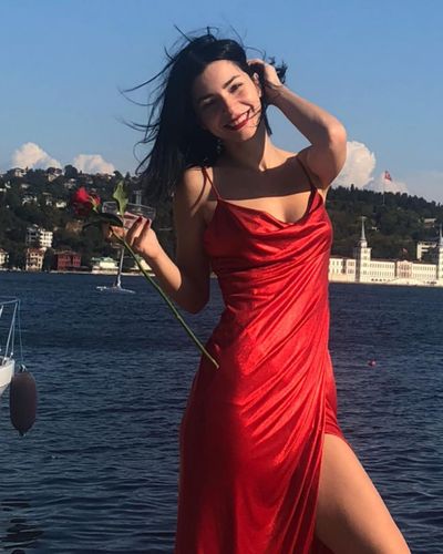 Merve Boluğur seksi ifşa fotoğrafı 11