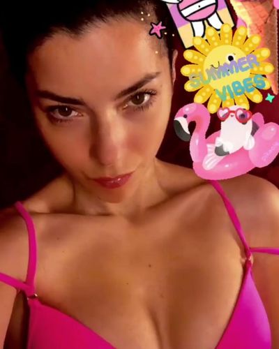 Merve Boluğur seksi ifşa fotoğrafı 127