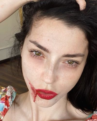 Merve Boluğur seksi ifşa fotoğrafı 137