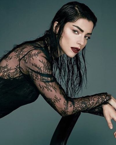 Merve Boluğur seksi ifşa fotoğrafı 174