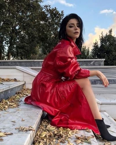 Merve Boluğur seksi ifşa fotoğrafı 188