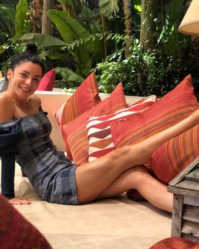 Merve Boluğur seksi ifşa fotoğrafı 228