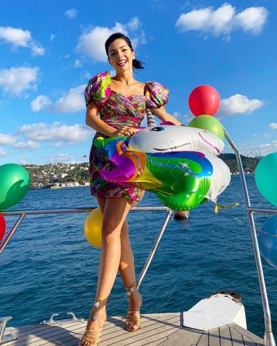 Merve Boluğur seksi ifşa fotoğrafı 265