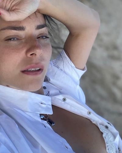 Merve Boluğur seksi ifşa fotoğrafı 293