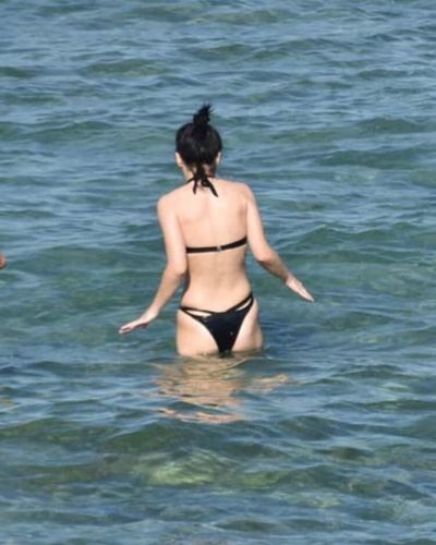 Merve Boluğur seksi ifşa fotoğrafı 298