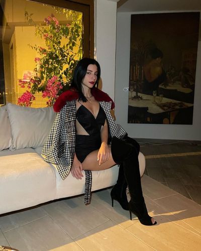 Merve Boluğur seksi ifşa fotoğrafı 323