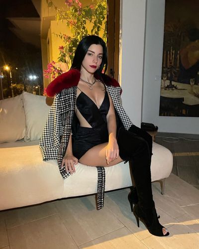 Merve Boluğur seksi ifşa fotoğrafı 324