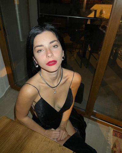 Merve Boluğur seksi ifşa fotoğrafı 325