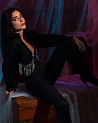 Merve Boluğur seksi ifşa fotoğrafı 333