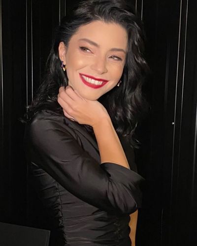 Merve Boluğur seksi ifşa fotoğrafı 334