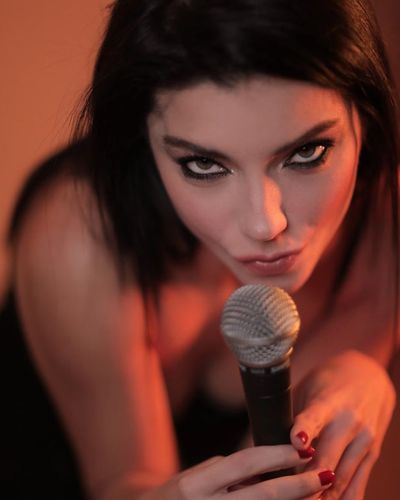 Merve Boluğur seksi ifşa fotoğrafı 336