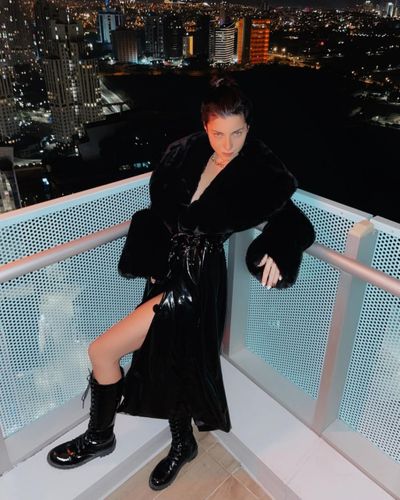Merve Boluğur seksi ifşa fotoğrafı 339