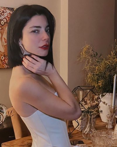 Merve Boluğur seksi ifşa fotoğrafı 353