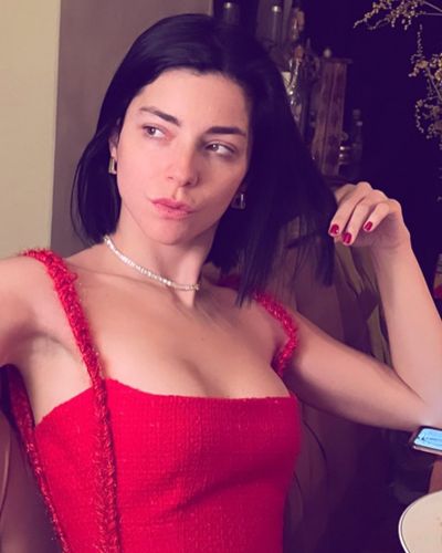 Merve Boluğur seksi ifşa fotoğrafı 354