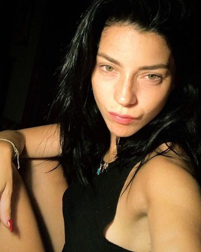 Merve Boluğur seksi ifşa fotoğrafı 358