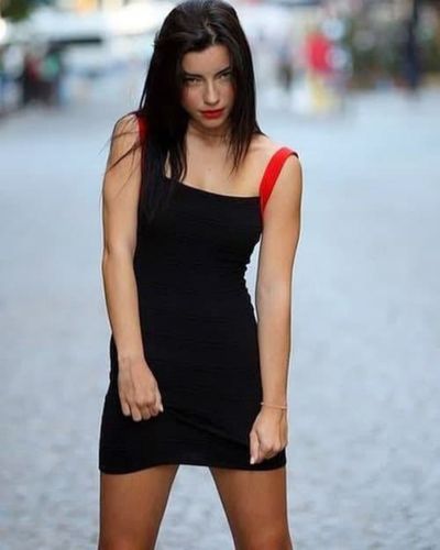 Merve Boluğur seksi ifşa fotoğrafı 361