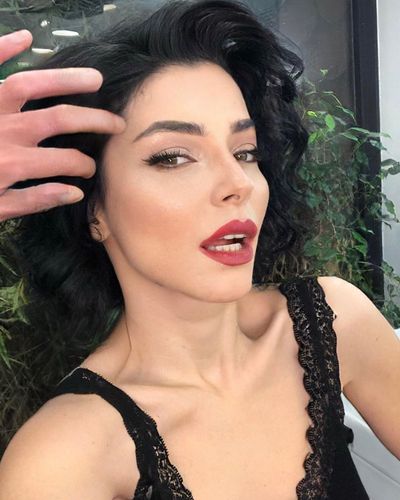 Merve Boluğur seksi ifşa fotoğrafı 51