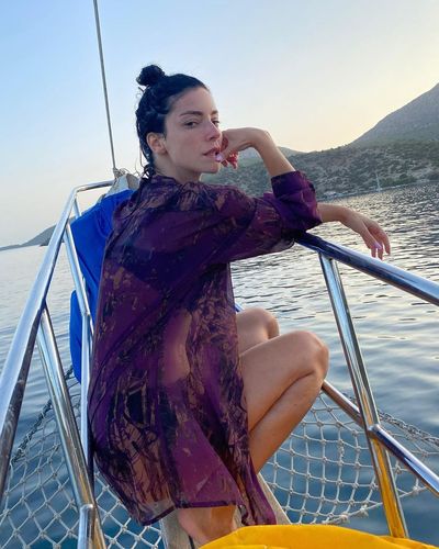 Merve Boluğur seksi ifşa fotoğrafı 55