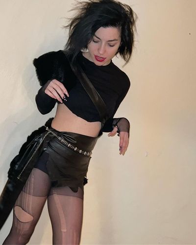 Merve Boluğur seksi ifşa fotoğrafı 58