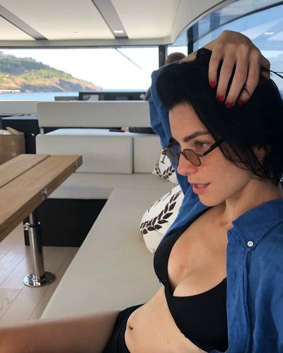 Merve Boluğur seksi ifşa fotoğrafı 7